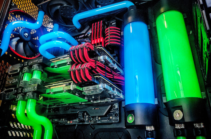 Refrigeración líquida: qué es, cómo funciona y cuándo merece la pena apostar por ella para -propulsar- nuestro PC